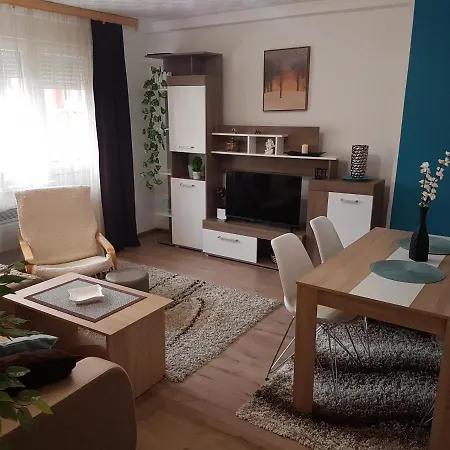 Apartman Park Apartment *